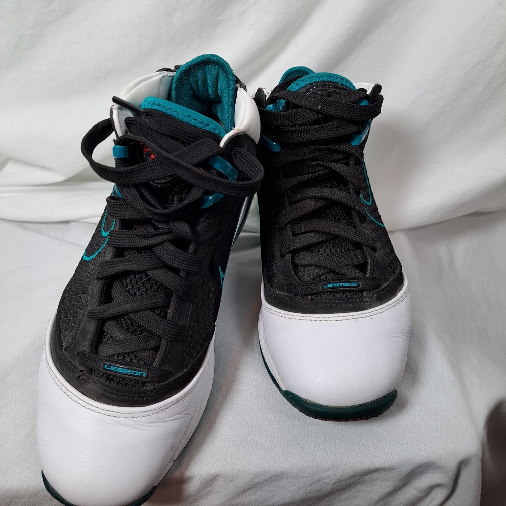Black and White High-Top Sneakers Nike Air James